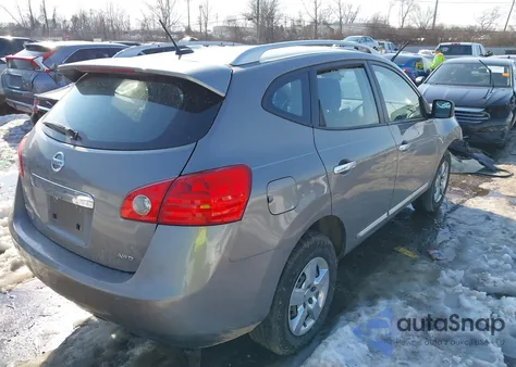 2015 Nissan Rogue Select S z USA, uszkodzony, nr VIN JN8AS5MV8FW760964